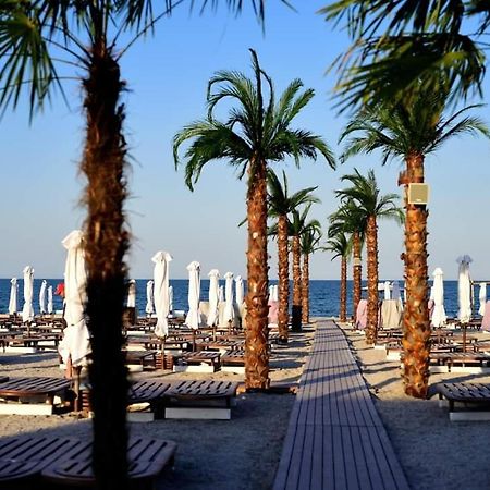 White Tower - Private Studio 106 Mamaia Exterior foto