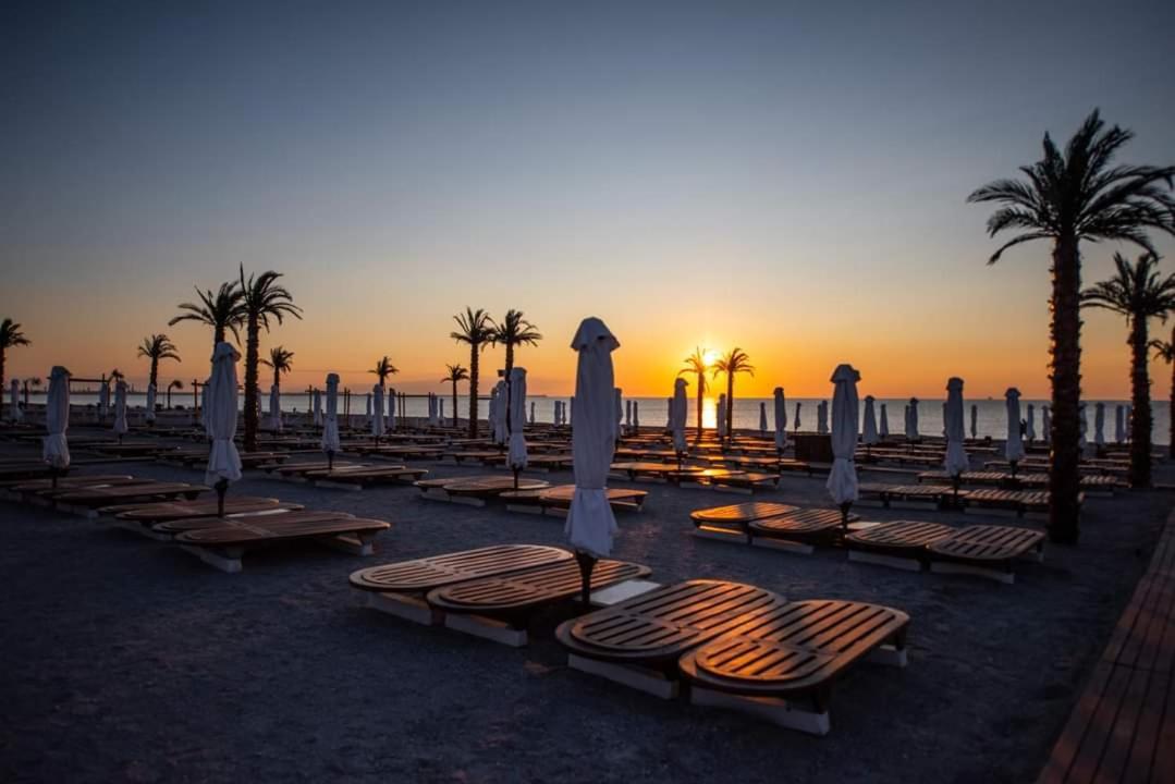 White Tower - Private Studio 106 Mamaia Exterior foto